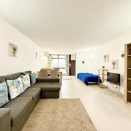 Apartment Out - T1 Oura