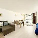 Apartman Out - T1 Oura