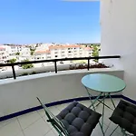 Out - T1 Oura Apartman