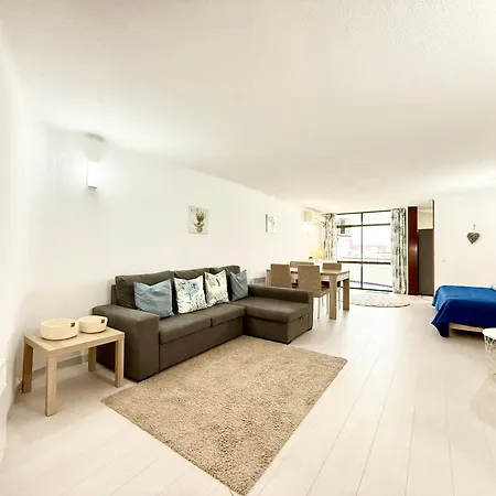Apartman Out - T1 Oura *
